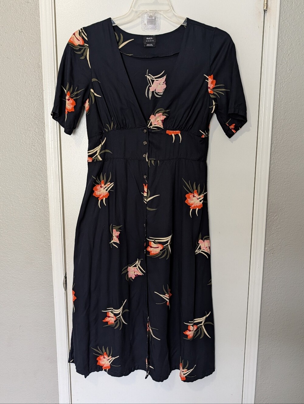 RVCA Black Floral Button-Front Midi Dress with Pink and Coral Blooms Size Med